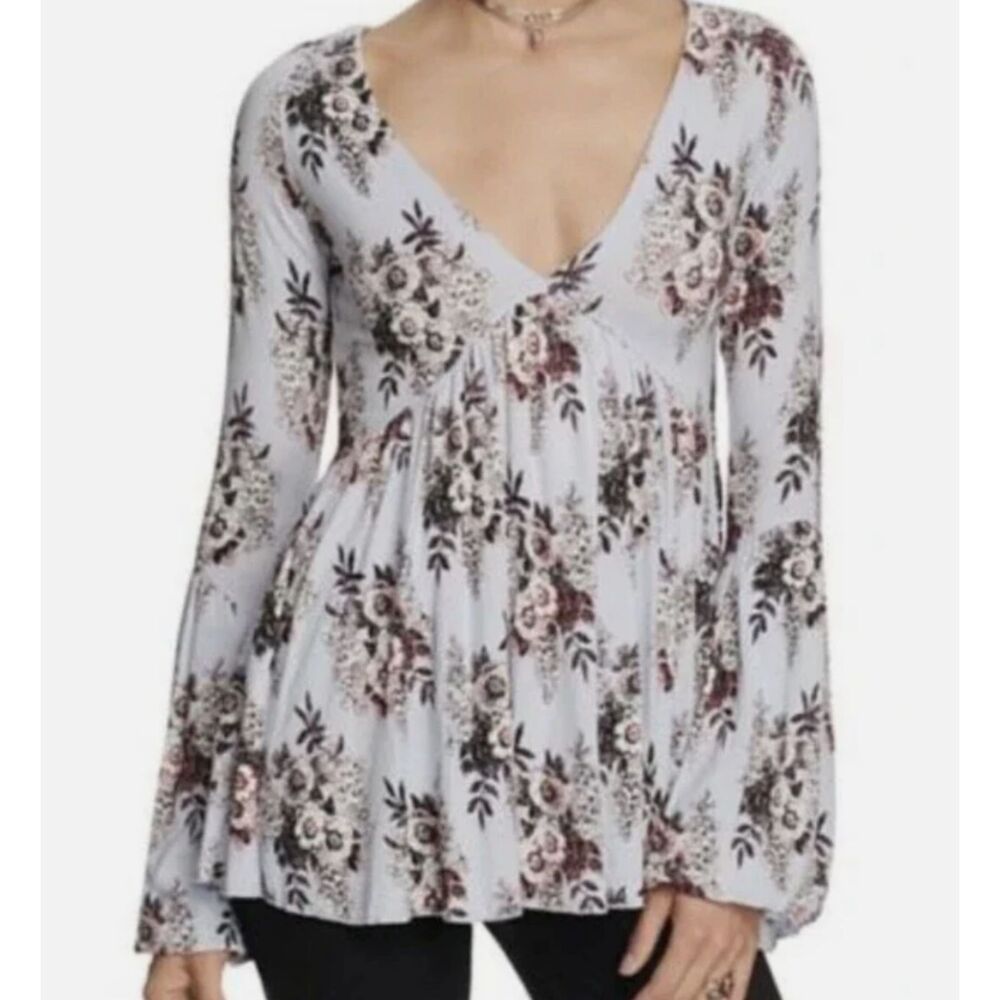 Free People Speak Easy Lavender Floral Deep V Neck Bell Sleeve Boho Tunic Top S